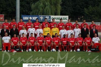 LOT DINAMO-Sezon - Poster complet cu "cainii rosii"!!! - Diverse DINAMO